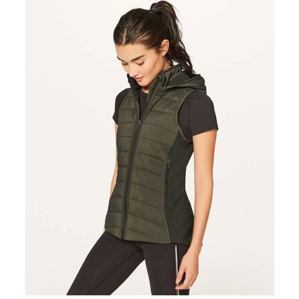Lululemon Extra Mile Vest in Dark Olive 🫒EUC